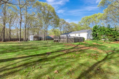 Welcome to this 3-bedroom, 2 bath ranch set on a shy acre (92) - photo 16
