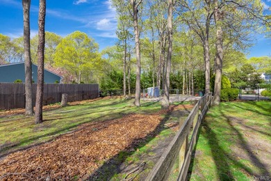 Welcome to this 3-bedroom, 2 bath ranch set on a shy acre (92) - photo 20