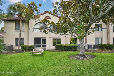 This beautifully renovated 2-bedroom, 2-bath ground-floor condo - photo 21