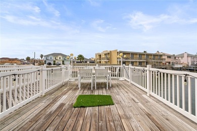 This fully furnished waterfront 2-bedroom, 2-bath condo on North - photo 22
