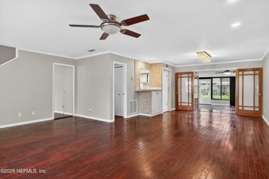 This beautiful spacious townhouse features hardwood floors - photo 7