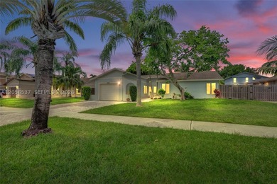 WARNING: You may never want to leave this backyard! Sunshine - photo 1