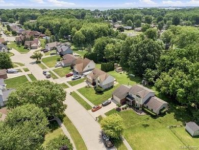 Welcome to 28108 Ruby Ct! Nestled on a quiet Cul de Sac, this - photo 8