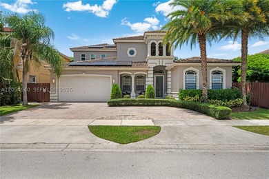 Welcome to this cozy and beautifully 4 bedrooms 2 1/2 bathrooms - photo 1