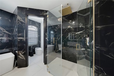 Welcome to this cozy and beautifully 4 bedrooms 2 1/2 bathrooms - photo 10