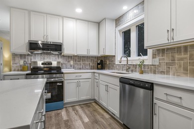 Nestled on a beautiful 1.1-acre lot in a peaceful country - photo 12