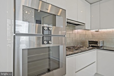 PARKING IS INCLUDED! PARKING VALUED OVER $100,000. FULLY - photo 12