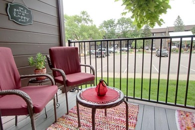 Beautifully updated unit throughout, including Kitchen with - photo 13