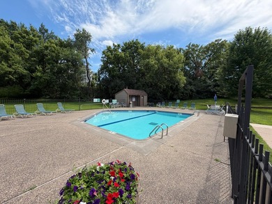 Beautifully updated unit throughout, including Kitchen with - photo 17