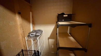 Beautifully updated unit throughout, including Kitchen with - photo 21