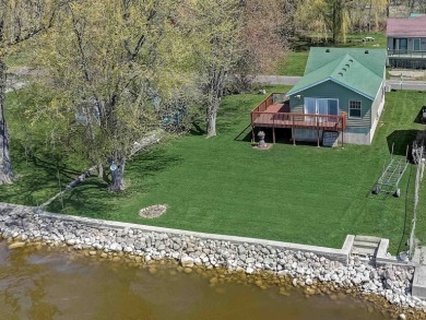 80 ft of prime lake frontage with expansive lake views of Lake - Lake Home For Sale in Fort Atkinson, Wisconsin