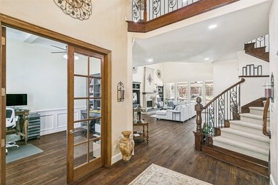 Showstopper! Entertain Friends and Family in this Rare Gem and - photo 3