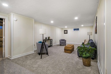 Nestled on a beautiful 1.1-acre lot in a peaceful country - photo 34