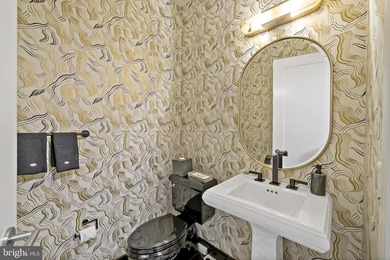 PARKING IS INCLUDED! PARKING VALUED OVER $100,000. FULLY - photo 35