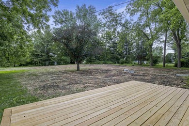 Nestled on a beautiful 1.1-acre lot in a peaceful country - photo 40