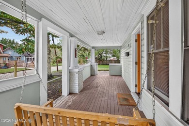 Fall in love with this charming Murray Hill bungalow - photo 5