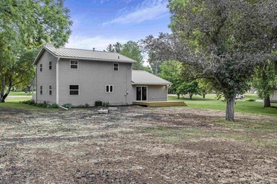 Nestled on a beautiful 1.1-acre lot in a peaceful country - photo 45
