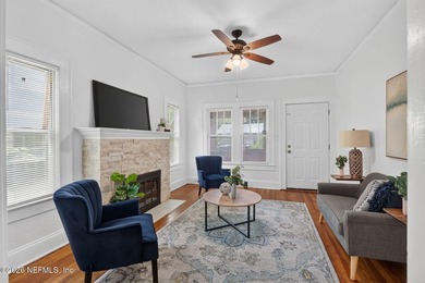 Fall in love with this charming Murray Hill bungalow - photo 9