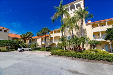 Enjoy the fabulous lifestyle of Grand Harbor! Rare 1st floor - photo 21