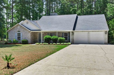 RARE OPPORTUNITY!! All-Brick Pool Home on 0.67 Acre lot with NO - photo 30