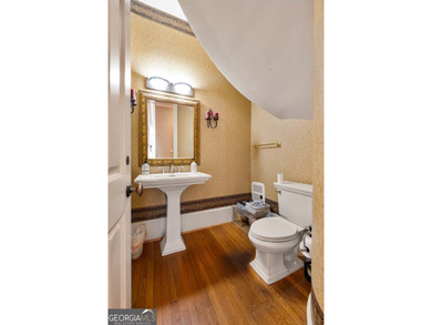 Tucked behind a gated entry on 4.47 acres in Tullamore - - photo 38