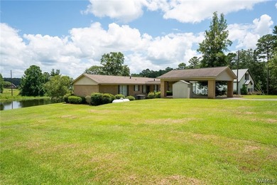 Enjoy the ultimate lakefront lifestyle, fully furnished and - photo 43