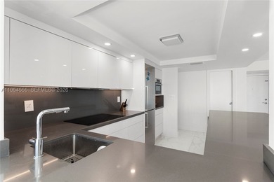 Luxury combined Miami Beach penthouse (PH06/08) offering 2,244 - photo 10