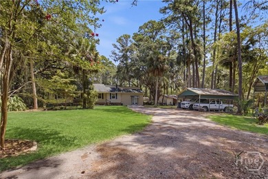 Hidden Gem! Burnside Island Living with secluded privacy! This - photo 5