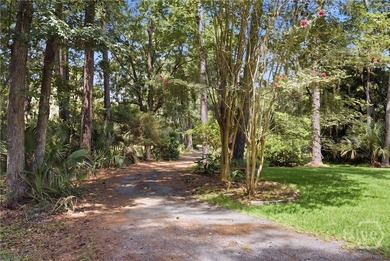 Hidden Gem! Burnside Island Living with secluded privacy! This - photo 7