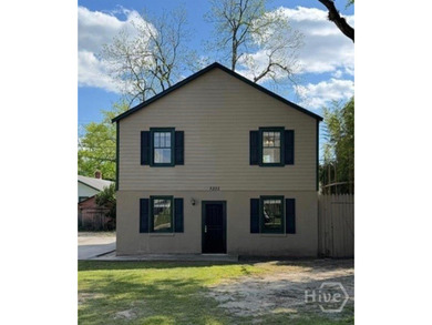 This beautifully updated 2 or 3-bedroom, 1 bathroom home is a - photo 1