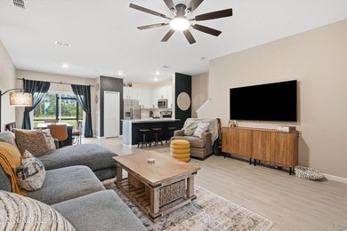 Nearly new home offers the benefits of modern construction - photo 3