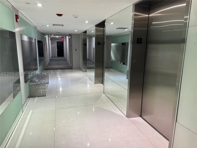 Spacious and bright 2 bed / 2 bath in the most desirable 06 line - photo 4