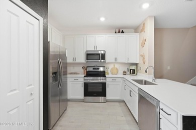 Nearly new home offers the benefits of modern construction - photo 5