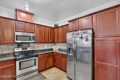 Welcome home!! This spacious 3bed 2 bath split plan in St Martin - photo 12