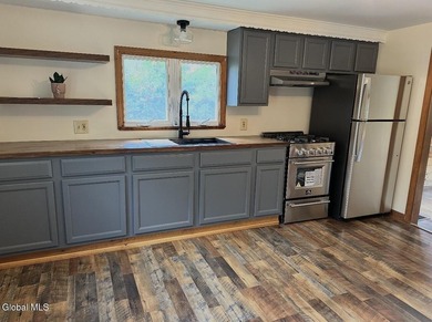 Cozy Adirondack ranch with Lake access, through Day Private - photo 14
