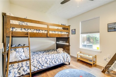 Beautiful TURNKEY all-brick, 3 bedroom, 2 bath home in the - photo 21