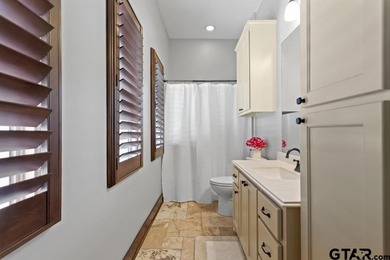 This is the home you've been waiting for. Located in the - photo 27