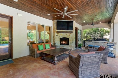 This is the home you've been waiting for. Located in the - photo 30