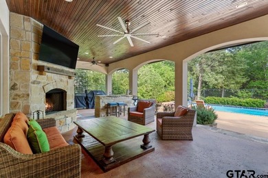This is the home you've been waiting for. Located in the - photo 31