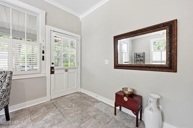 3BR/2BA bungalow in the heart of spectacular San Marco with - photo 10