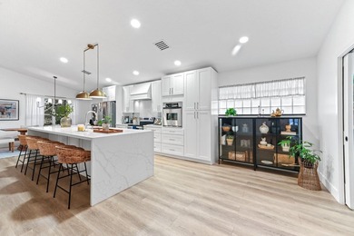Prepare to be captivated by this stunning single-family home - photo 16