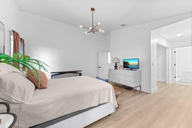 Prepare to be captivated by this stunning single-family home - photo 20