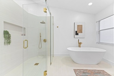 Prepare to be captivated by this stunning single-family home - photo 21