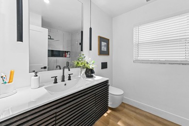 Prepare to be captivated by this stunning single-family home - photo 27