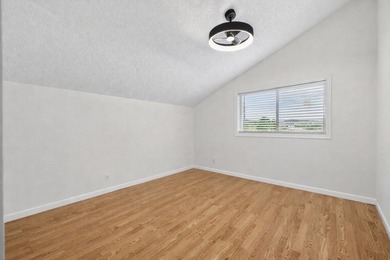 Light and bright 2-story patio townhome with a unique layout-4 - photo 28