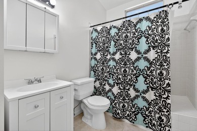 Light and bright 2-story patio townhome with a unique layout-4 - photo 29