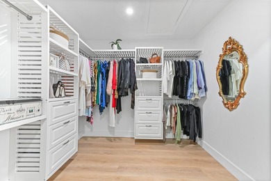 Prepare to be captivated by this stunning single-family home - photo 32