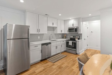 3,000 SF + 1,000 SF ADU!! Nestled in the heart of Old Mount - photo 35