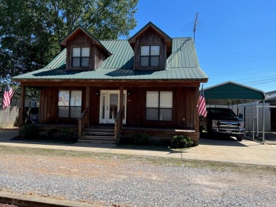 Sardis Lake Home For Sale in Sardis Mississippi