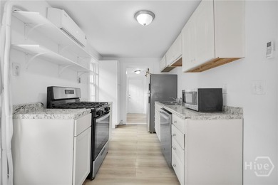 627 W 48th St - photo 6